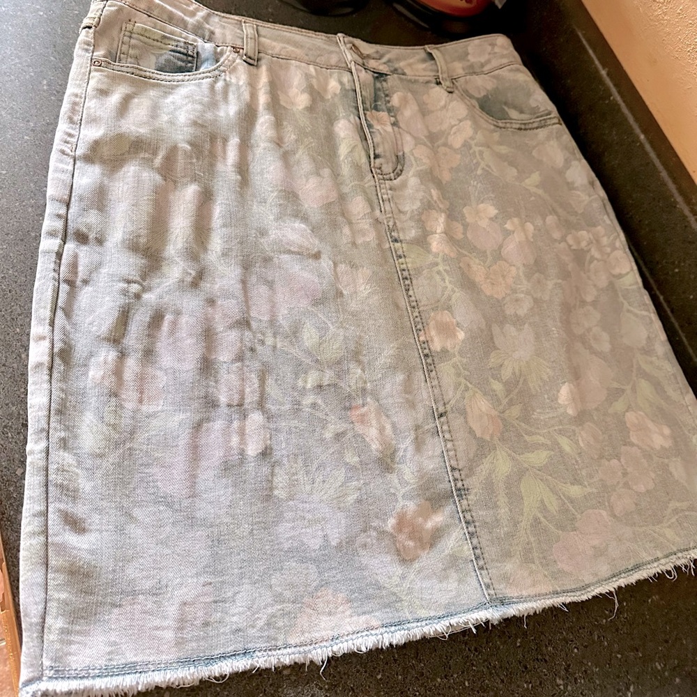 Flowered Jean skort